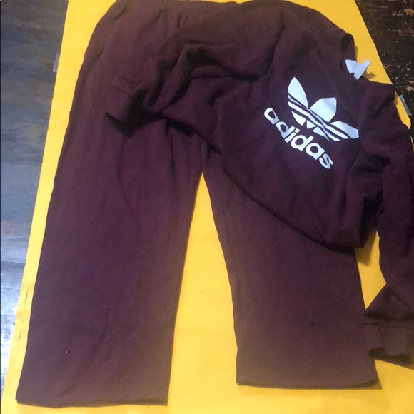 maroon adidas sweatsuit